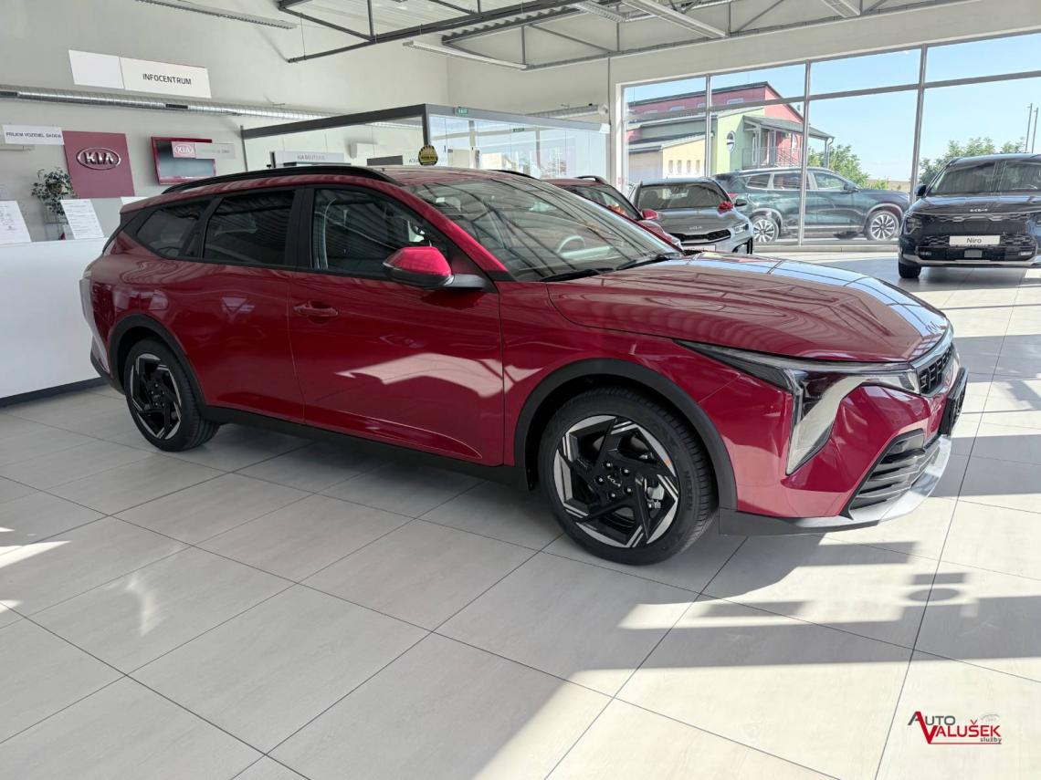 Kia K4 SW - Auto Valušek služby, Holíč